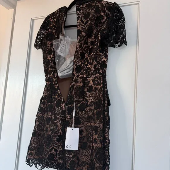 NWT Self-Portrait Guipure Lace Mini Dress In Black Gold-tone Buttons Square Neck - Picture 6 of 7